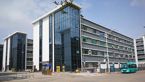 佛冈智慧园区幕墙维修